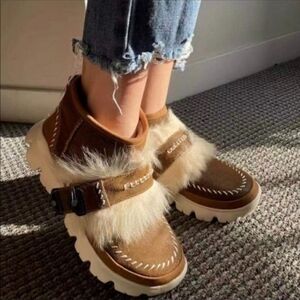 UGG Fluff Punk Chunky Ankle Boot Women's Chestnut Brown Size 6